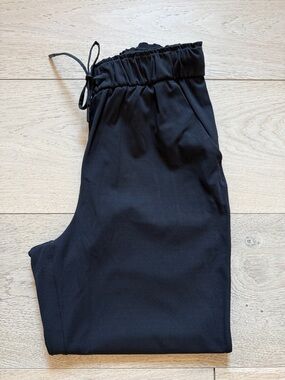 Lululemon Stretch High-Rise Jogger in Black Size 8